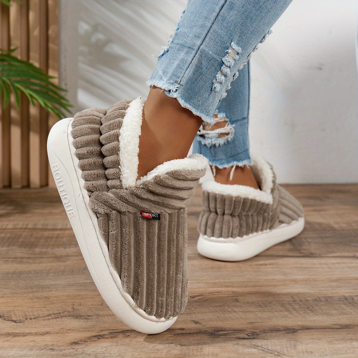 Molly | Plush Indoor–Outdoor Slippers