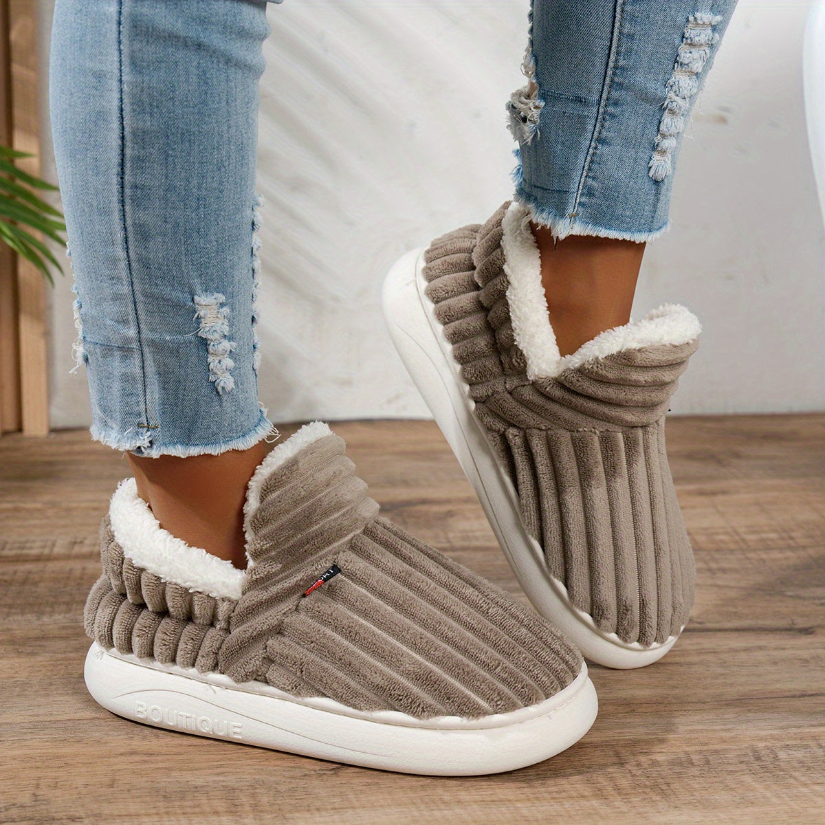 Molly | Plush Indoor–Outdoor Slippers