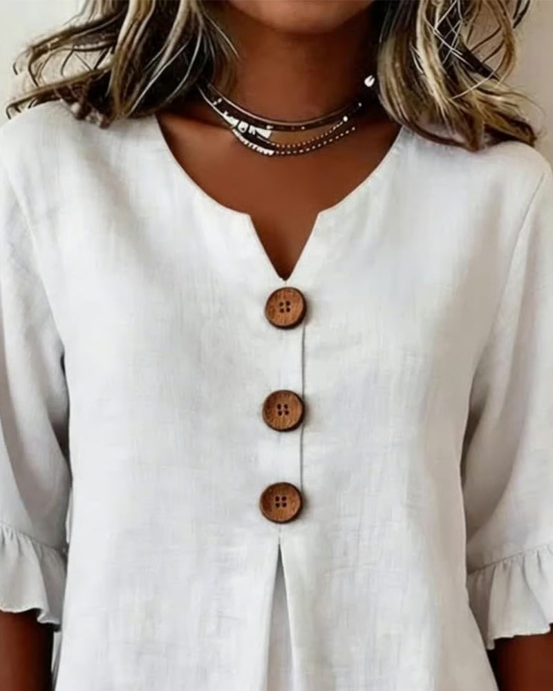 Sophia Blouse in solid cotton-linen with wooden buttons and frill