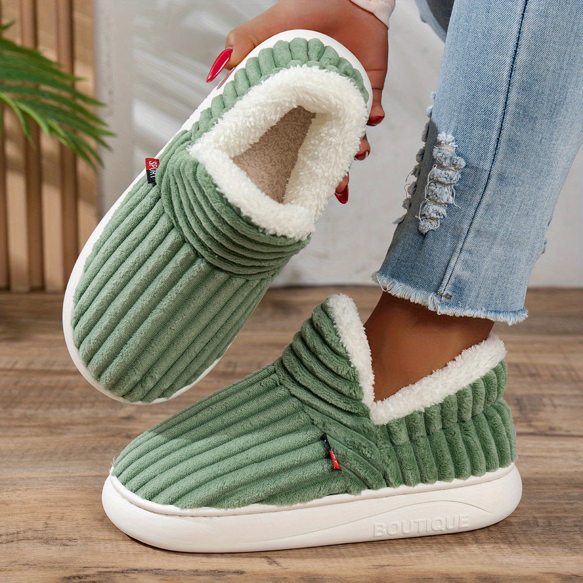 Molly | Plush Indoor–Outdoor Slippers