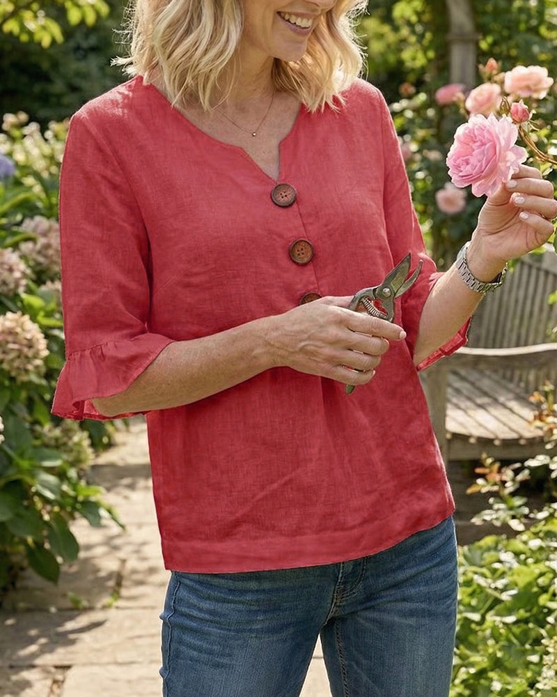 Sophia Blouse in solid cotton-linen with wooden buttons and frill